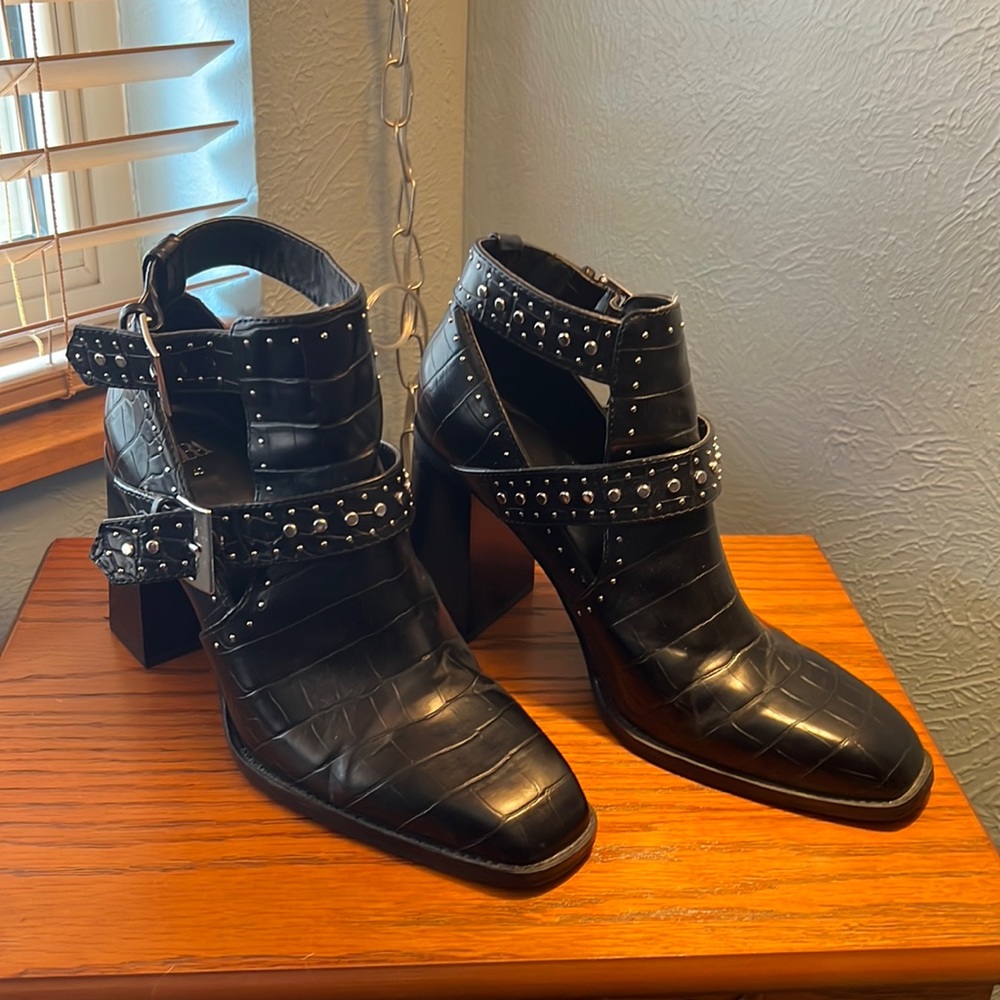 Zara heeled booties